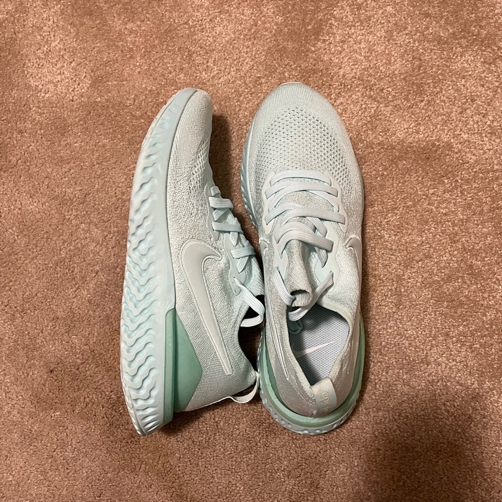 NIKE EPIC REACT FLYKNIT 2